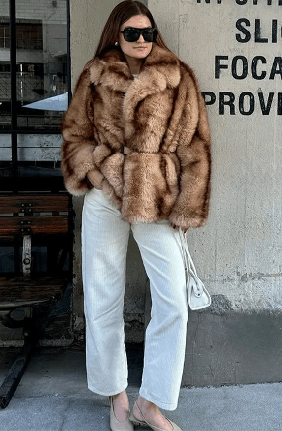 Damen Jacke aus Kunstfell – Produktfoto – Noravolo