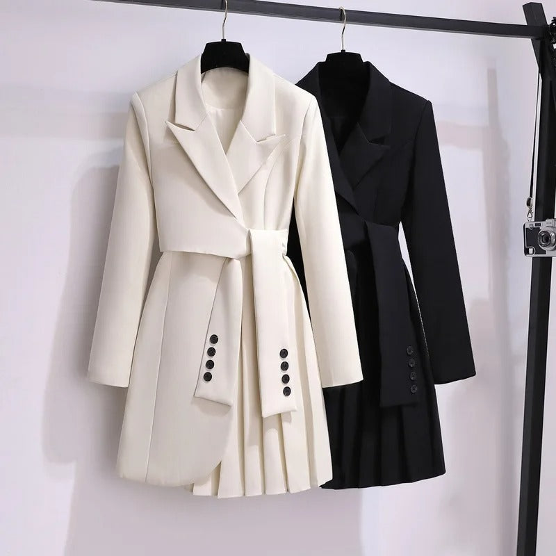 Damen Mantel mit Bindegürtel – Produktfoto – Noravolo