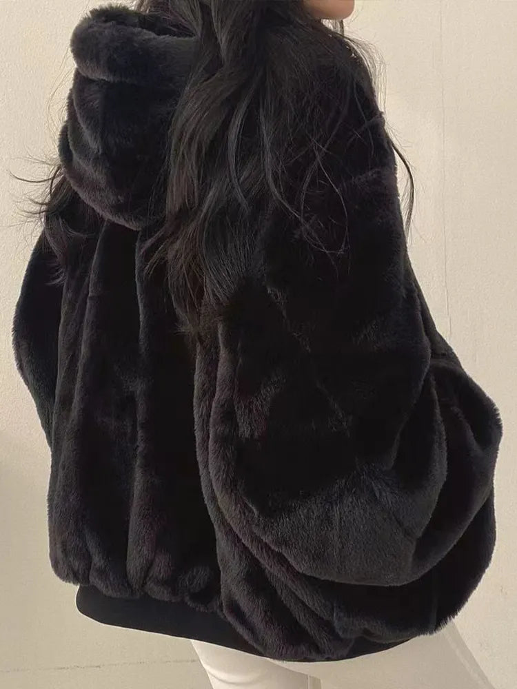 Damen Jacke Oversize mit Kunstfellfutter – Produktfoto – Noravolo