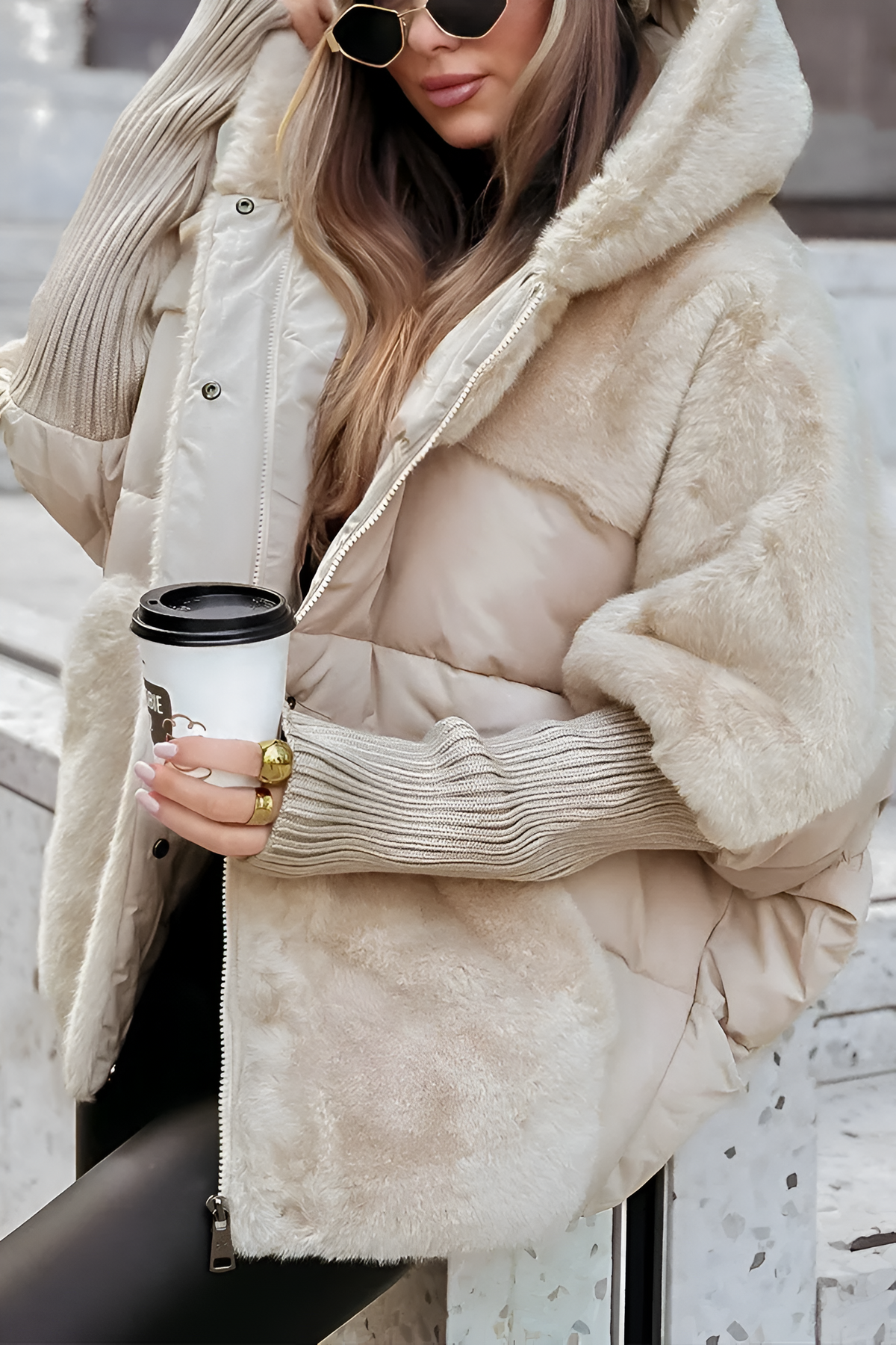 Damen Steppjacke Oversized mit Kapuze – Produktfoto – Noravolo