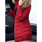 Damen Steppjacke tailliert mit Kapuze – Produktfoto – Noravolo