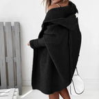 Damen Strickjacke Oversized mit Kapuze – Produktfoto – Noravolo