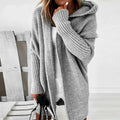 Damen Strickjacke Oversized mit Kapuze – Produktfoto – Noravolo