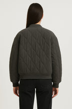 Damen Steppjacke hüftlang – Produktfoto – Noravolo