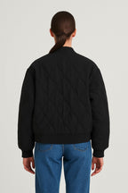 Damen Steppjacke hüftlang – Produktfoto – Noravolo