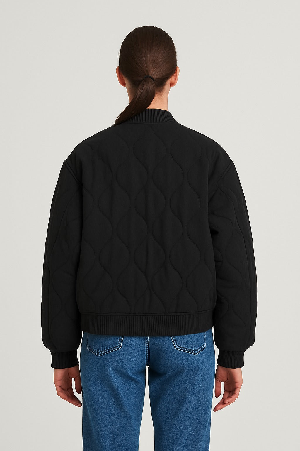 Damen Steppjacke hüftlang – Produktfoto – Noravolo