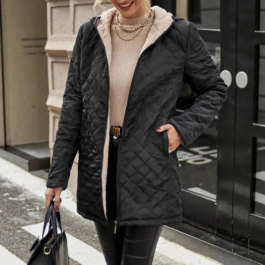 Damen Steppjacke figurbetont – Produktfoto – Noravolo