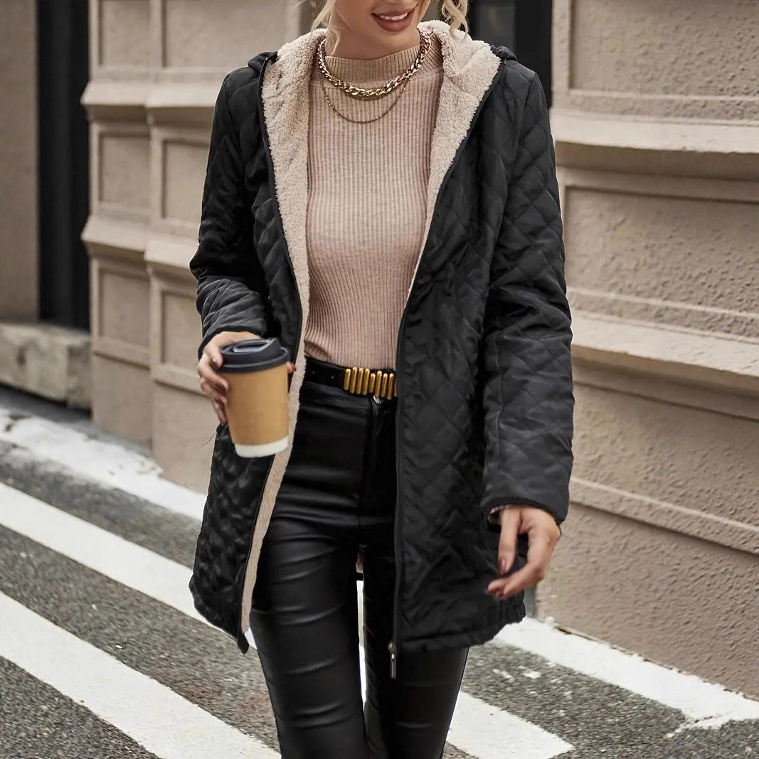 Damen Steppjacke figurbetont – Produktfoto – Noravolo