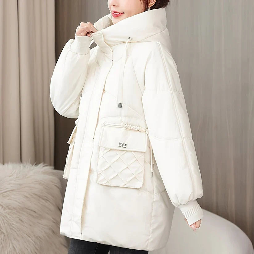 Damen Winterjacke mit Kapuze – Produktfoto – Noravolo