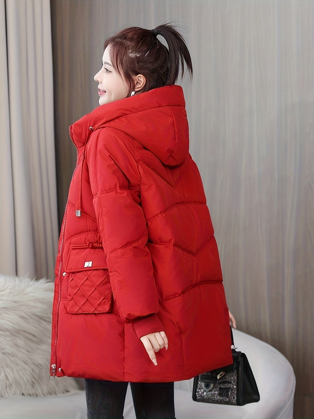 Damen Winterjacke mit Kapuze – Produktfoto – Noravolo