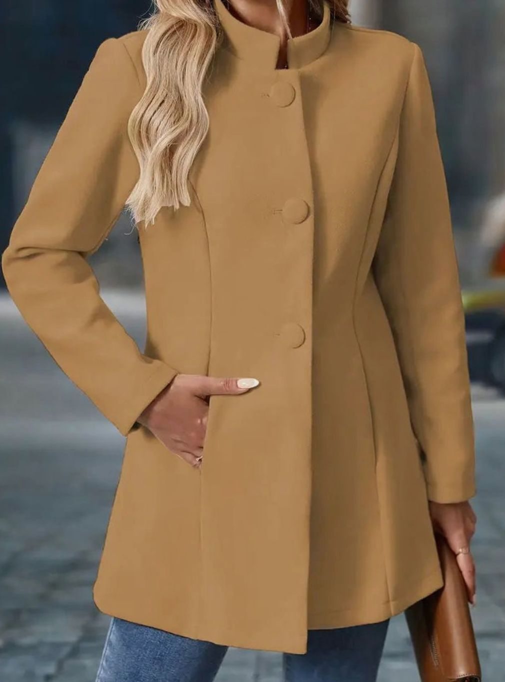 Damen Wintermantel mit Stehkragen – Produktfoto – Noravolo