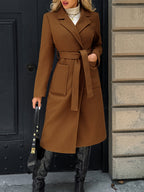 Damen Langer Mantel mit Bindegürtel – Produktfoto – Noravolo