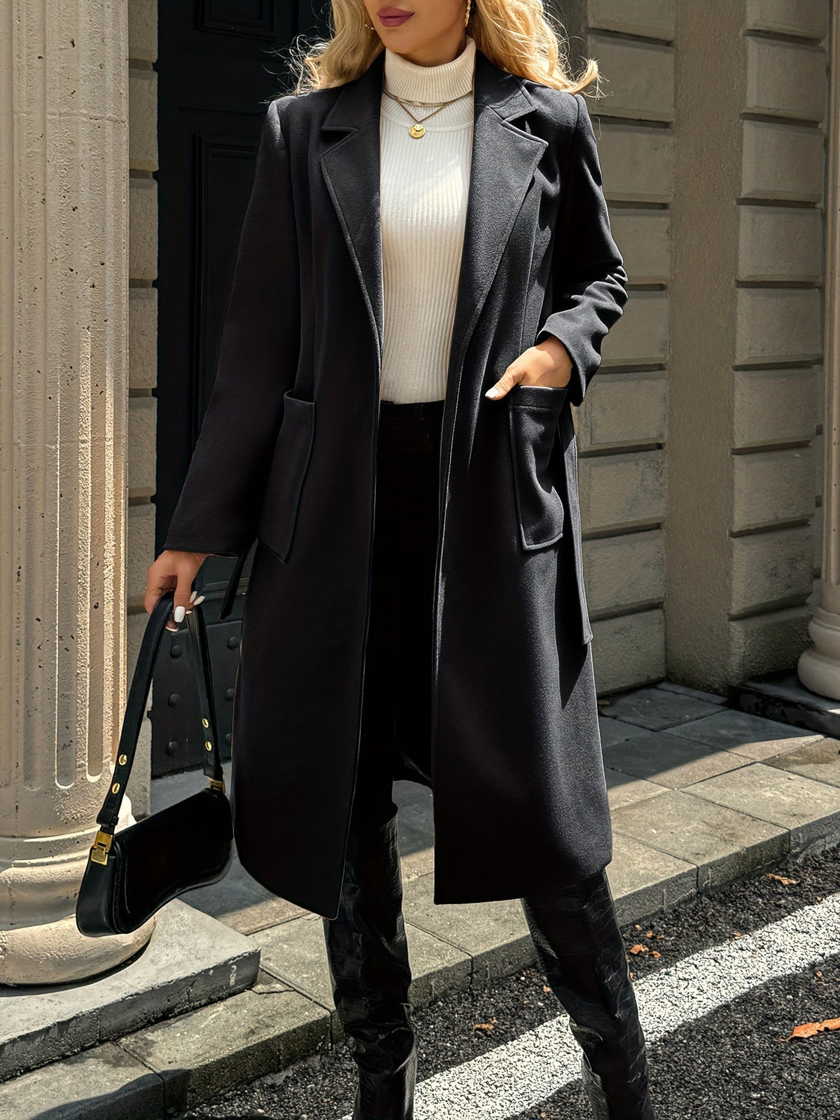 Damen Langer Mantel mit Bindegürtel – Produktfoto – Noravolo