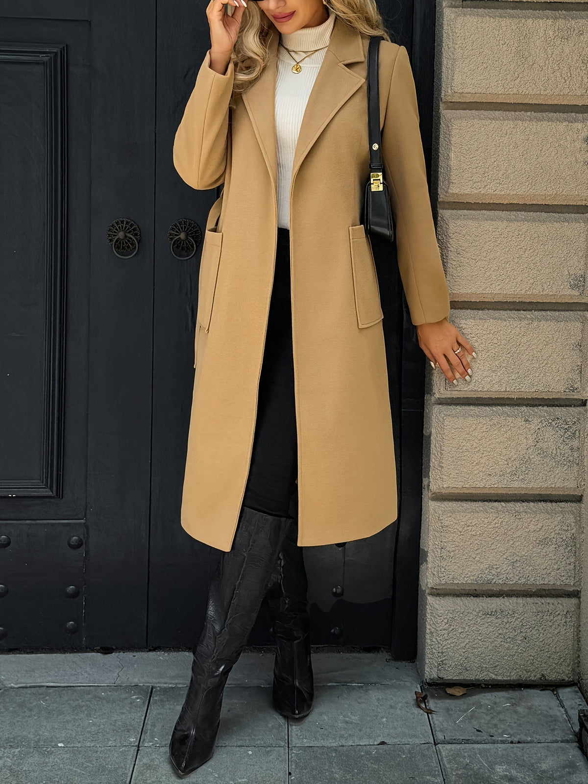 Damen Langer Mantel mit Bindegürtel – Produktfoto – Noravolo