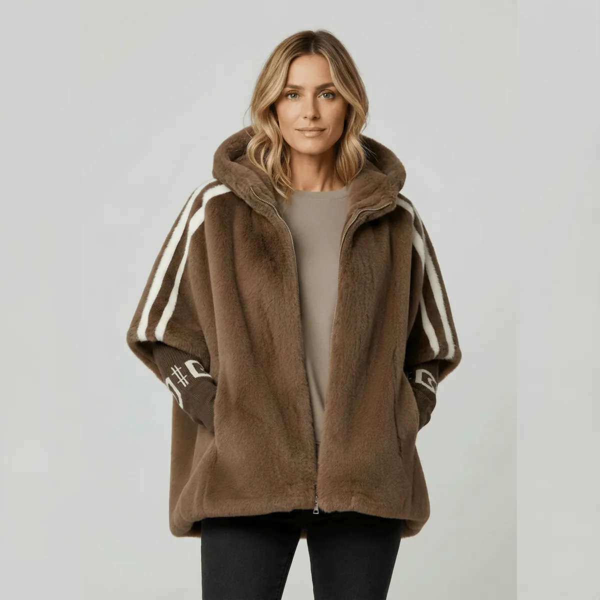 Damen Winterjacke mit Kapuze – Produktfoto – Noravolo